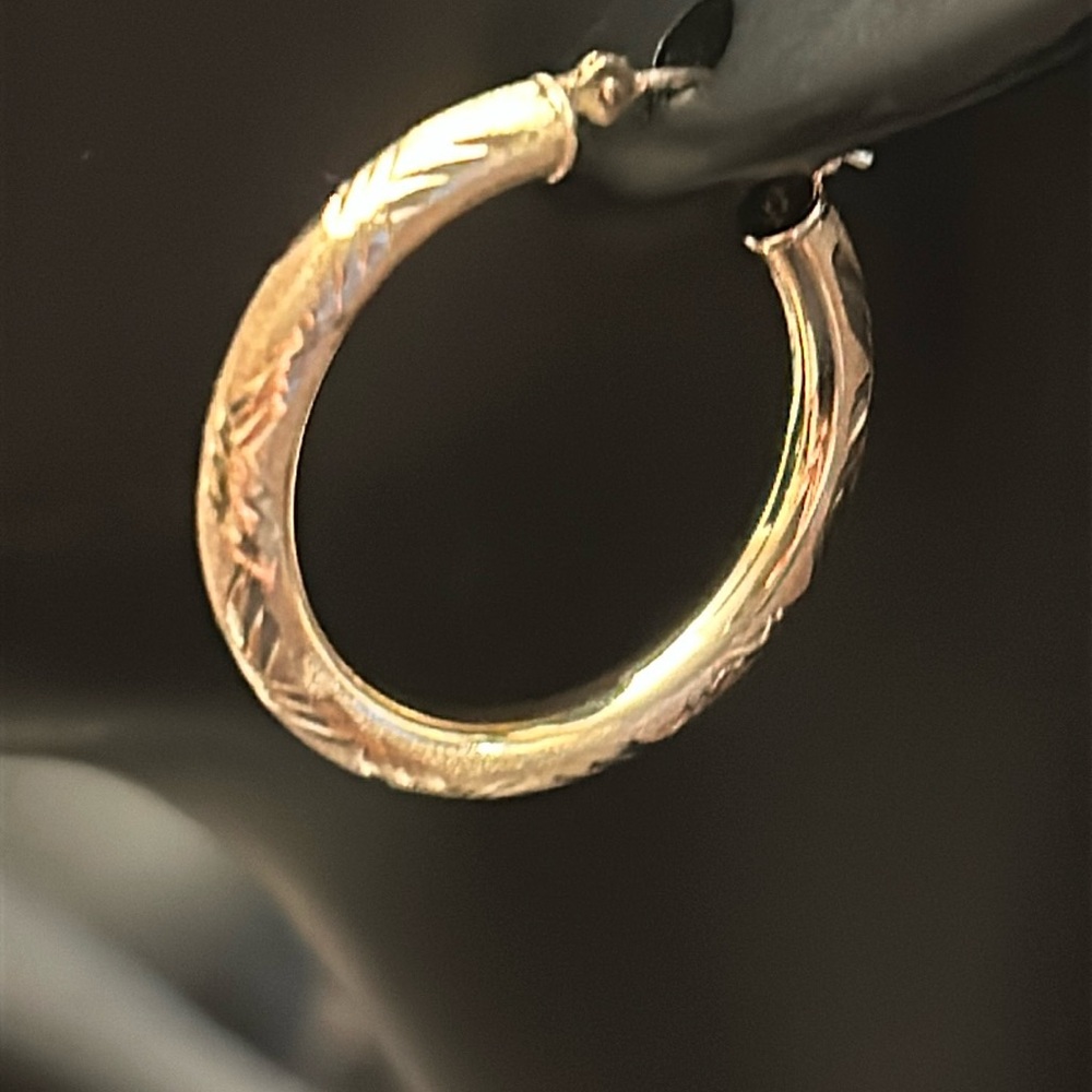 14kt & 10kt real yellow gold earrings.